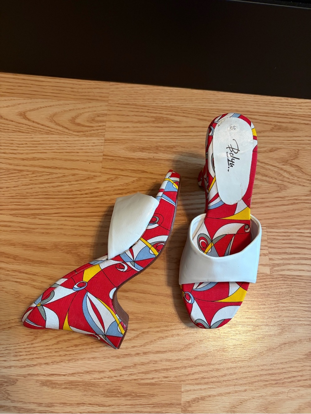 Red Tropical Vintage Y2K Abstract Patterned Slide Heels with White Strap